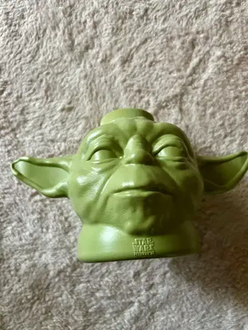스타 워즈 요다 머리형 플라스틱 용기 그린