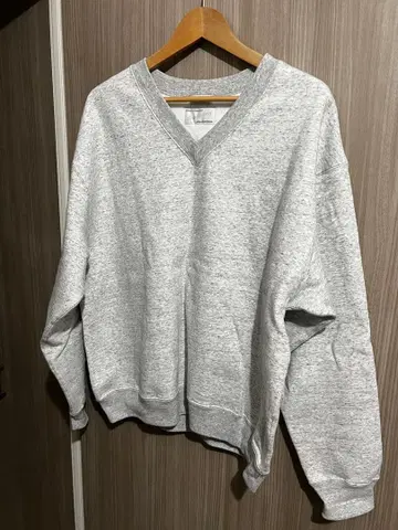 BEAUTY&YOUTH Heather Gray V넥 맨투맨