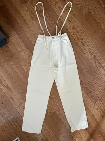 화이트 살로펫 레이스업