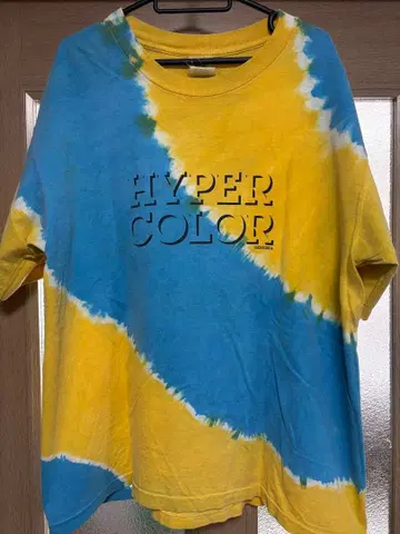 HYPERCOLOR GENERA 하이퍼 컬러 로고 프린트 T셔츠