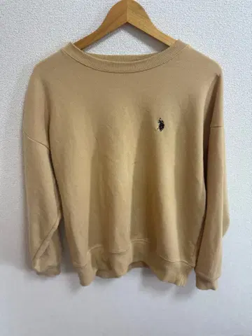 베이지 크루넥 트레이닝복