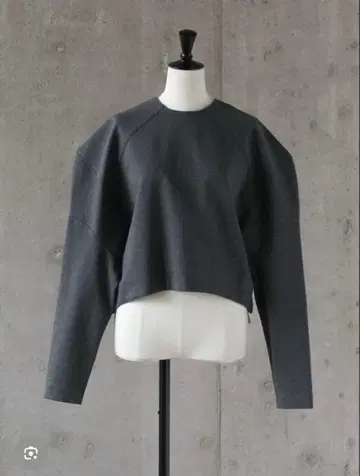 라 roughlow 터프 숄더 상의