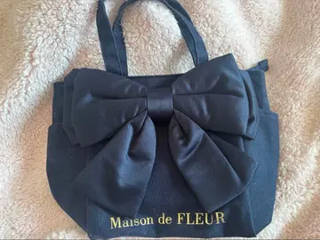 빅 리본 토트백 메종 드 플뢰르 (약간의 오염 있음)