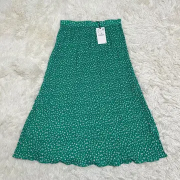 택 포함 새상품 자라 작은 꽃 플라워 올 패턴 플리츠 롱 스커트 그린