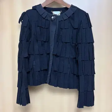 택 포함 새상품 MOSCHINO 노카라 자켓 프린지