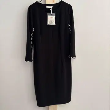 HAMAI 블랙 원피스 펄 장식 새상품