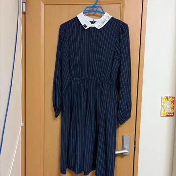 리디아 스트라이프 패턴 원피스 M 사이즈