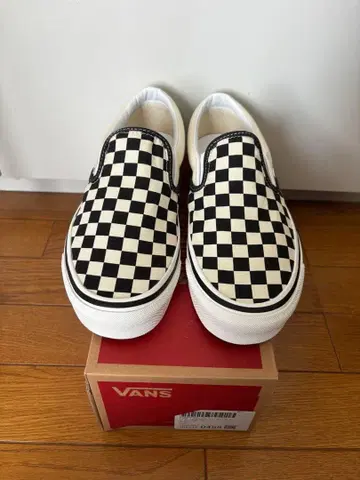 반스 아나하임 체커 슬립온 27