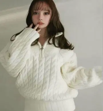 andmary Heart 루즈 니트 화이트