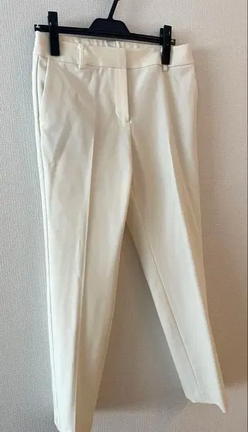 새상품급 플라스테 plst 웜 리저브 팬츠 화이트 테이퍼드