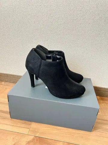 [ 새상품급 ] 르 탈론 스웨이드 부티