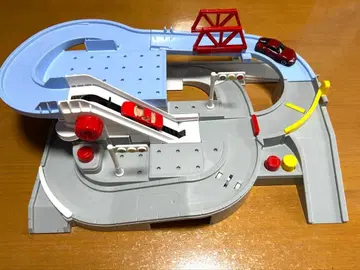 토미카 드라이브 미니카 2대 포함 슬로프 포함