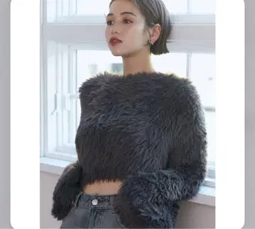 MURUA 샤기 크롭 니트