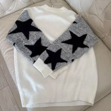 FLOVE 별 패턴 니트 스웨터