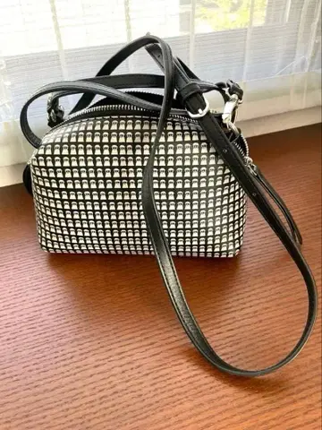 새상품급 STUDIO PICONE 스튜디오 피코네 숄더백 블랙