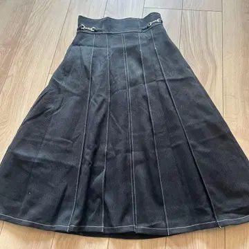 [ JILLSTUART ] 블랙 플레어 스커트 M 사이즈