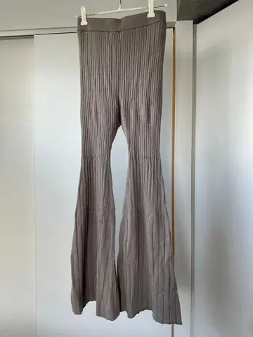 POPPY 플레어 팬츠