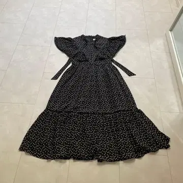 하트 무늬 프릴 소매 원피스