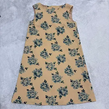 후리후 무릎 기장 원피스