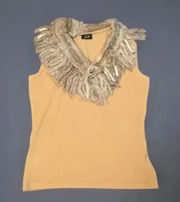 A|P 베이지 슬리브리스 니트