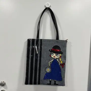 새상품 스팽글 자수 토트백