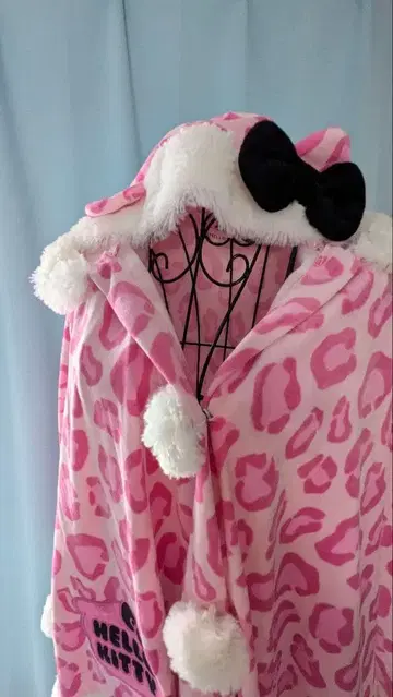 헬로키티 레오파드 무늬 케이프 하모니랜드 핑크 할로윈 판초