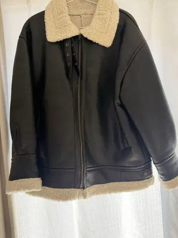 LOWRYSFARM 가죽 보아 자켓