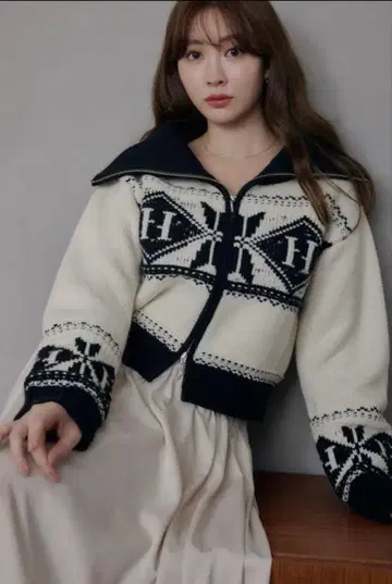 herlipto H Nordic Knit Zip Jacket