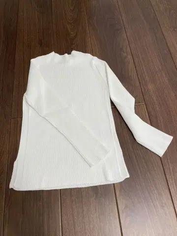 SHIPS 화이트 리브 니트 긴팔