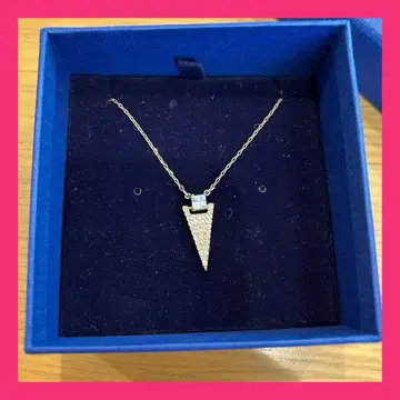 스와로브스키 삼각형 펜던트 목걸이 박스 포함