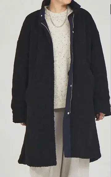 보아&타프타 리버서블 모즈 코트 블랙 네이비