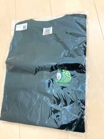 새상품 오로친유 자수 롱T셔츠 긴팔 롱T 고양이친유 블랙 고양이