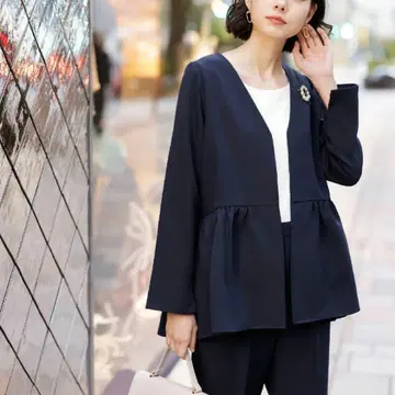 페플럼 자켓 셋업 수트 2025 봄 GeeRA 라