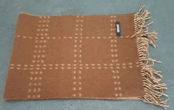 DKNY 브라운 체크 무늬 캐시미어 머플러