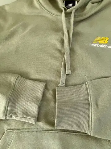 뉴발란스 카키 후드티 사이즈 1