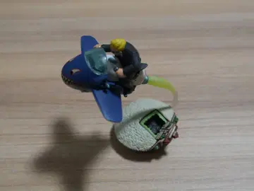 드래곤볼 조로 샤크형 바이크 피규어