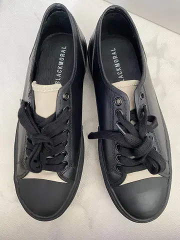 BLACKMORAL 블랙 x 베이지 스니커즈 M