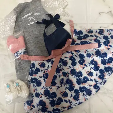 Francfranc 리카짱 의류 프란프란 리카짱 옷 갈아입히기