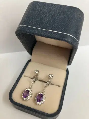 보라색 스톤 드롭 귀찌