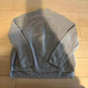 Tommy Hilfiger 그레이 하이넥 스웨터