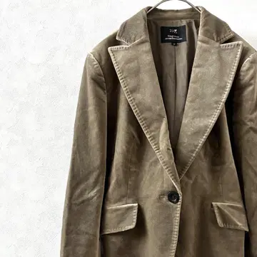 23구 테일러드 자켓 포켓 부착 벨로아 소재 심플 안감 부착