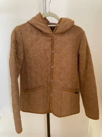 THE SMOCK SHOP 후드 부착 퀼팅 자켓