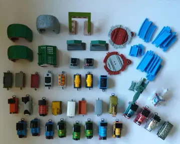 캡슐 프라레일 토마스