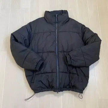 SUNDAY SKATE CLUB 블랙 다운 자켓