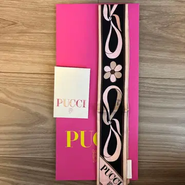 PUCCI 플라워 실크 스카프 미사용 새상품