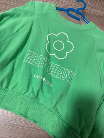 MARY QUANT 그린 크롭 트레이닝복 마리크와 릴리 브라운