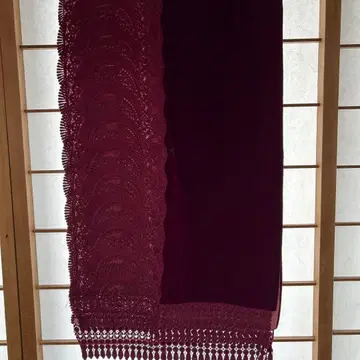 버건디 벨벳 스톨 레이스 엣지