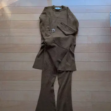 azul !! 세련된 브라운 리브 니트 셋업