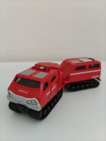 롱 토미카 레드 살라만다 익스트림 V