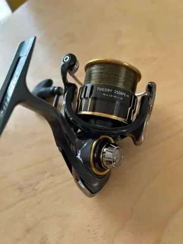 [ 거의 미사용 ] Daiwa 스피닝 릴 THEORY 2508PE-H